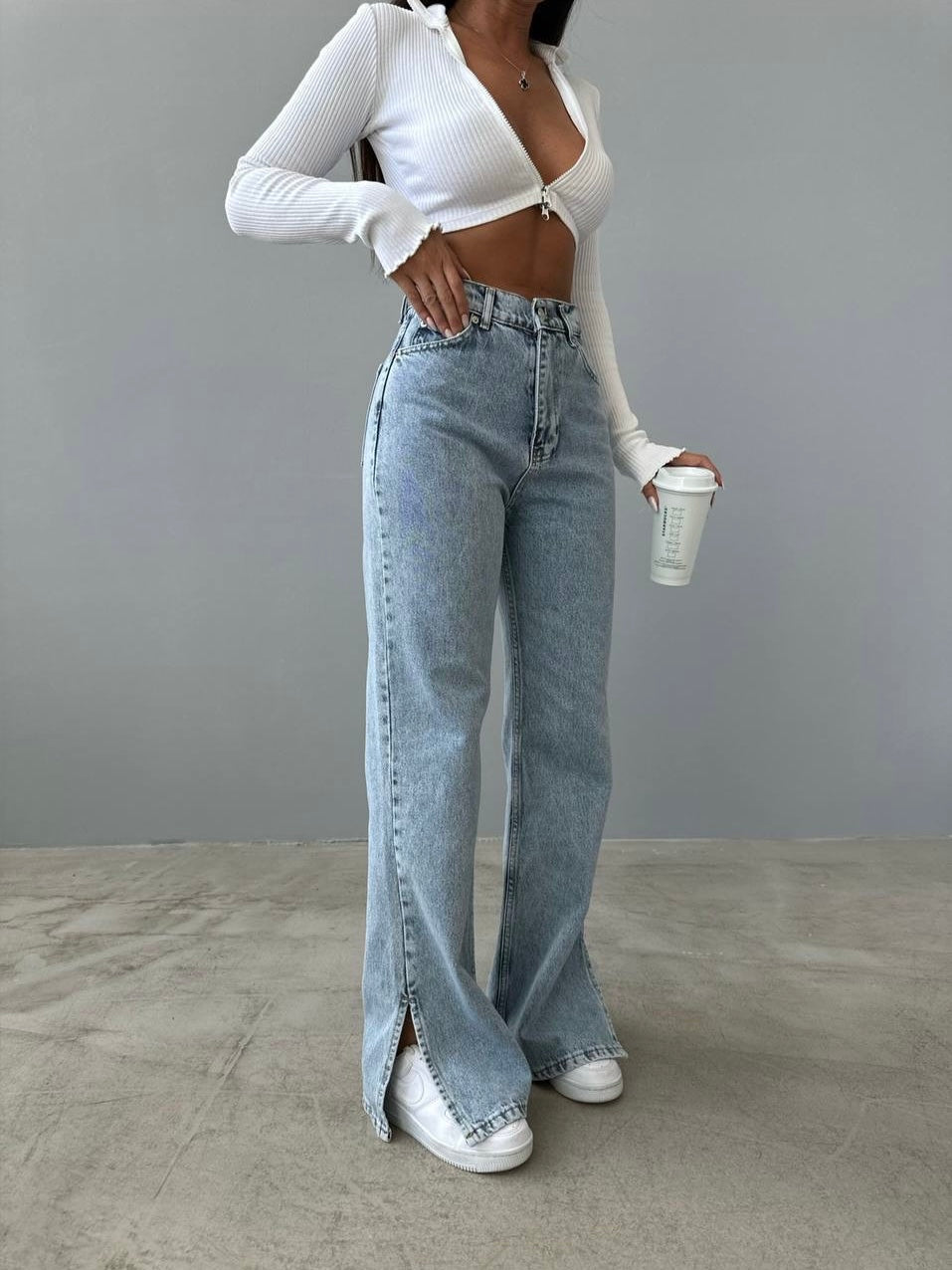 Straight Jeans