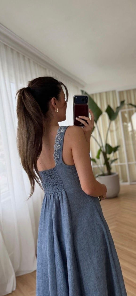 Bluebell Breeze Midi Dress