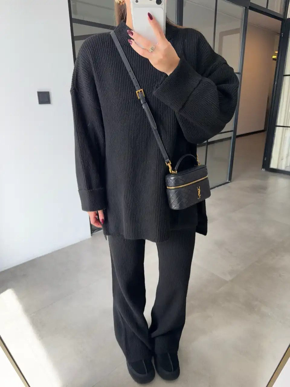 Black Wool Set