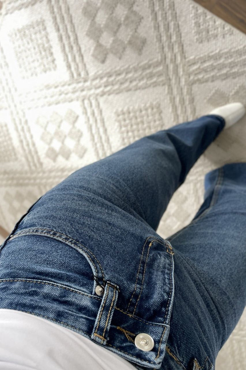 Zara Straight Jeans