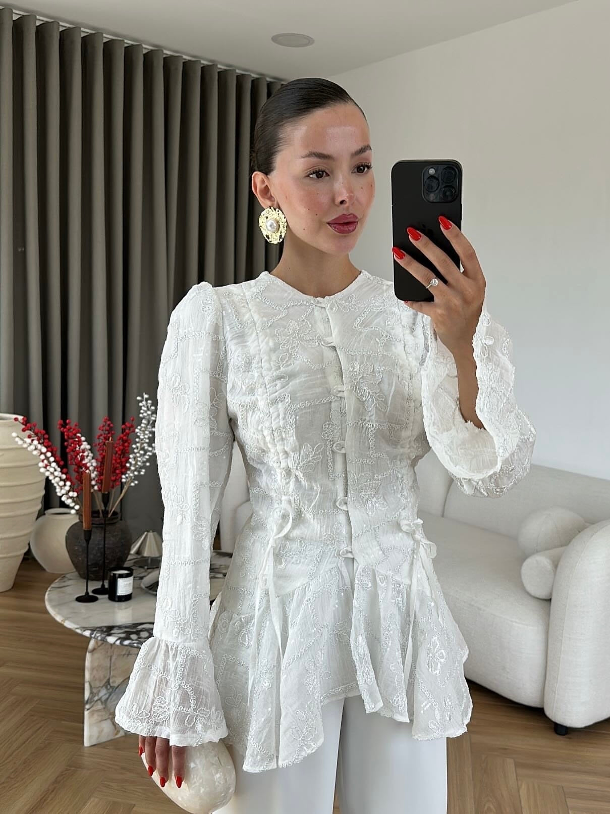Luna White Embroidered Peplum Blouse