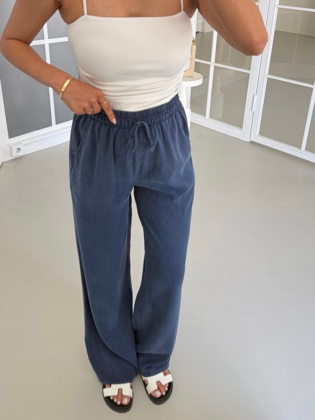 Navy Relaxed Wide-Leg Pants