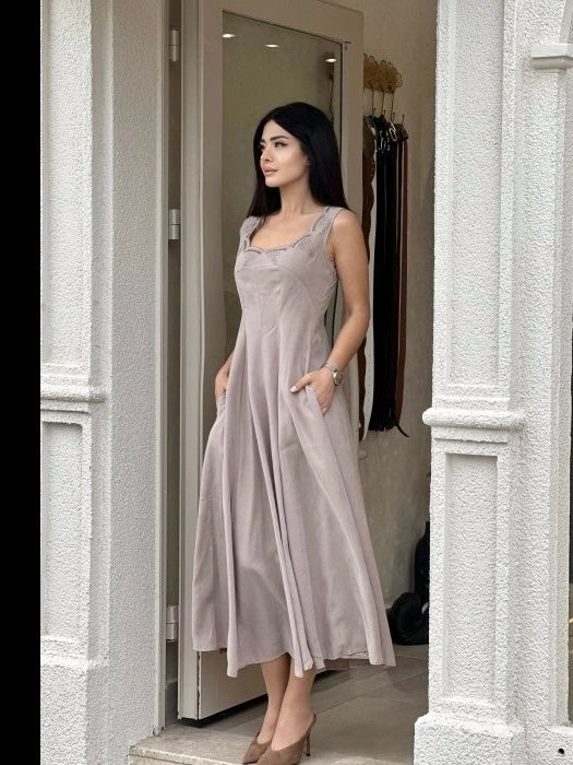 Luna Flow Midi Dress