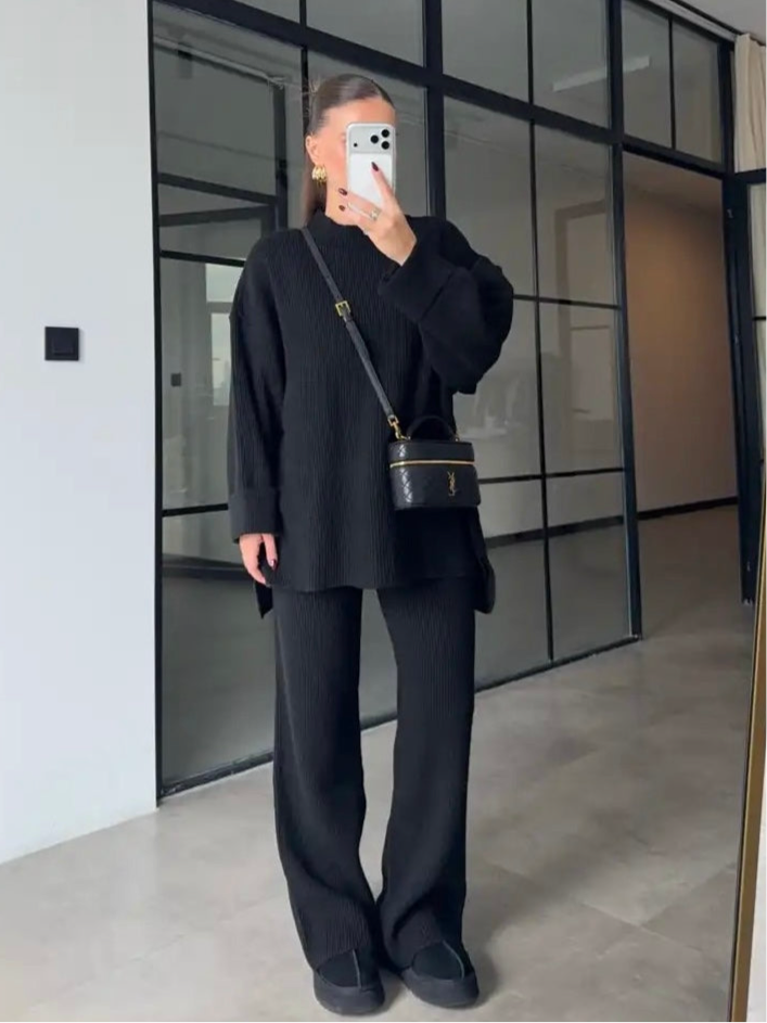 Black Wool Set