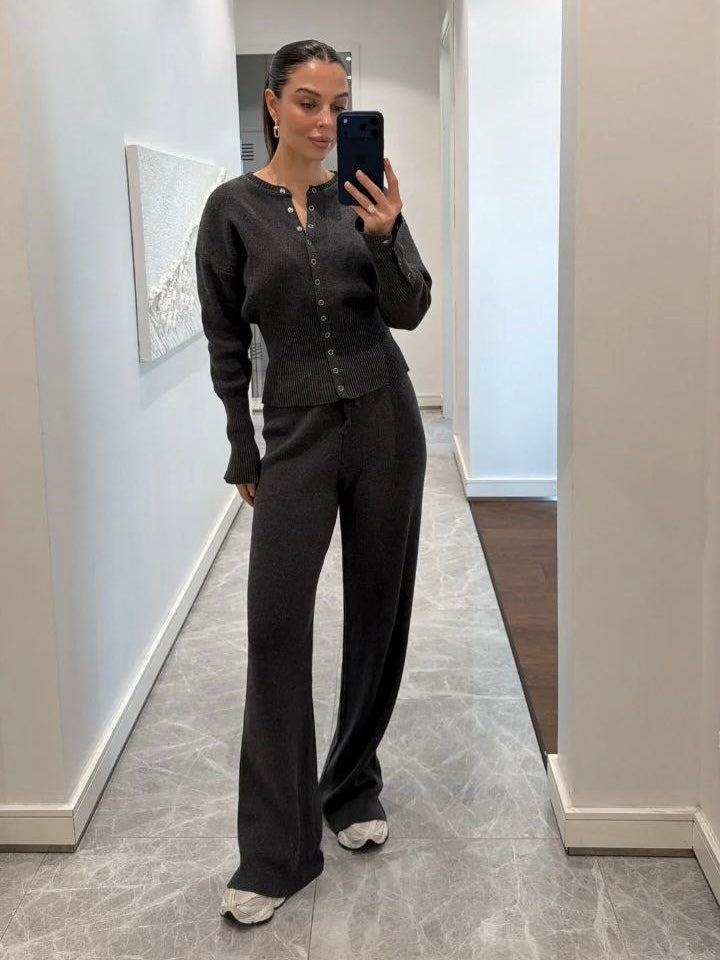 Elegant Gray Wool Set