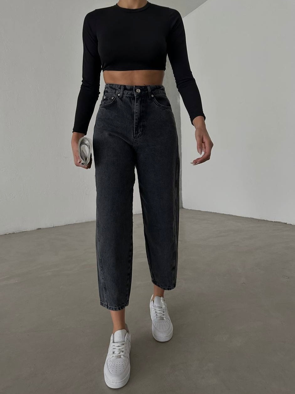 Black Mom Jeans