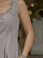 Luna Flow Midi Dress