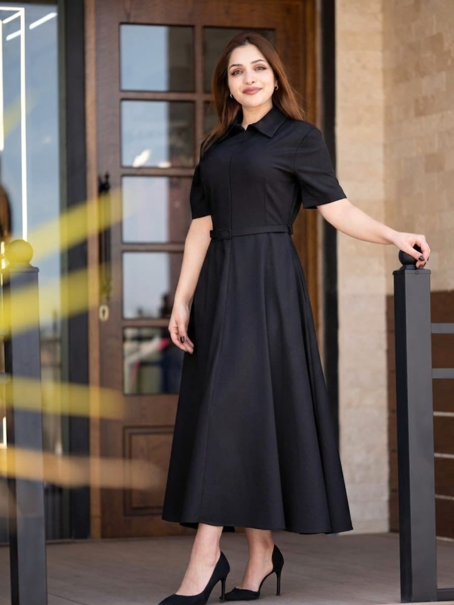 Elegant Black Maxi Dress