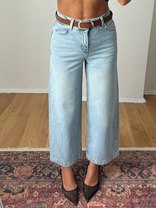 Wide-Leg Cropped Jeans