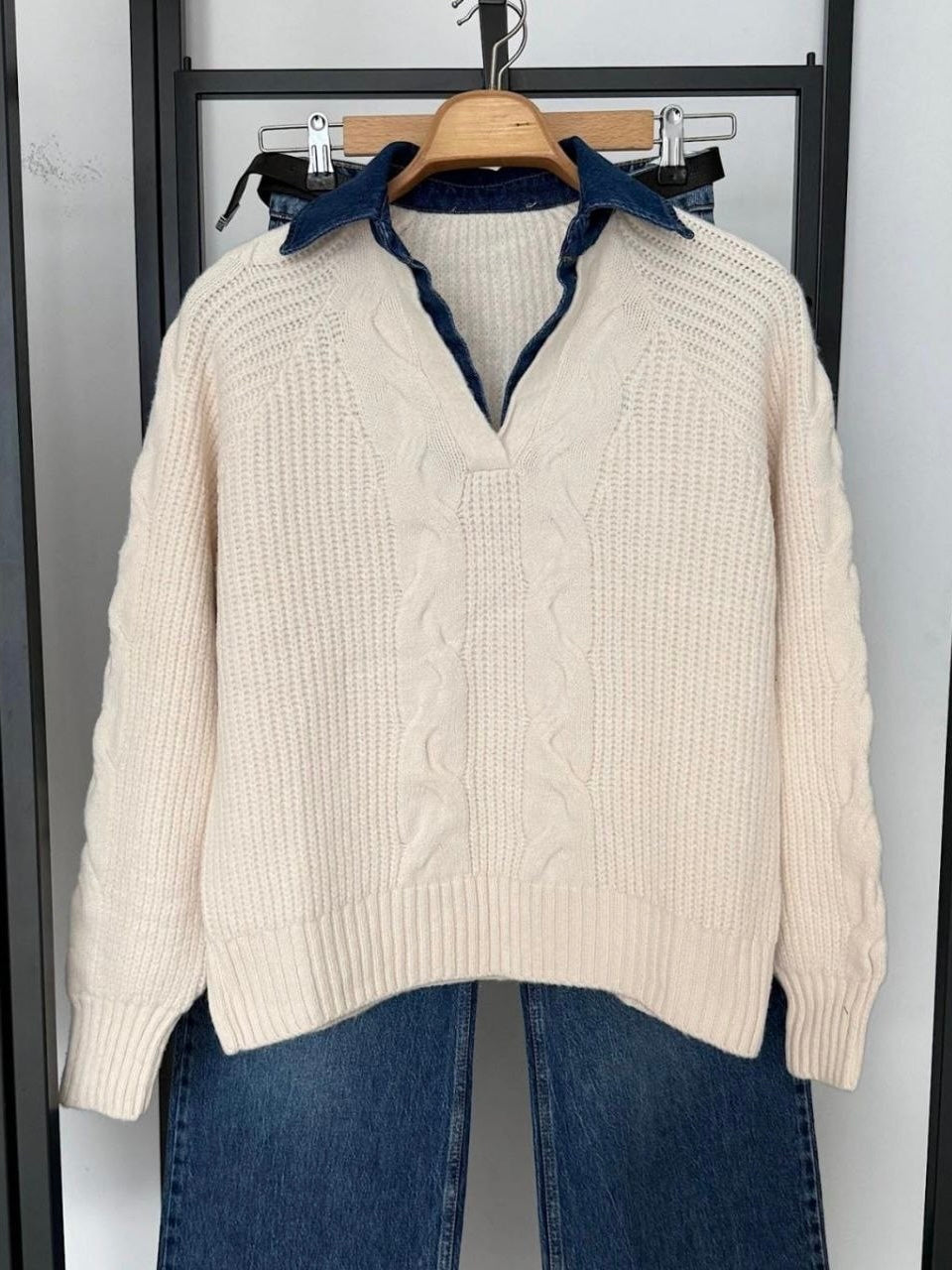 White Knit Collar Sweater