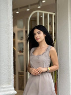 Luna Flow Midi Dress